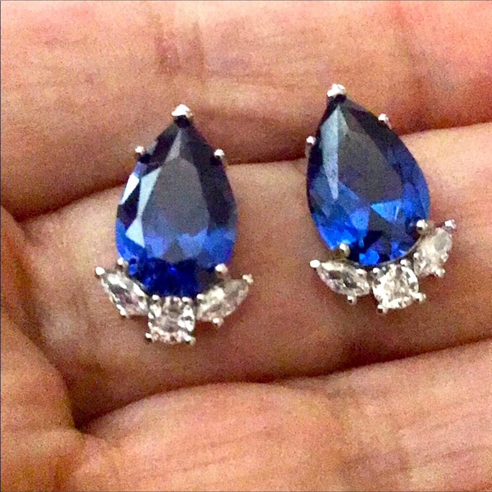 NEW. 925 Sterling Silver & Blue Cubic Zirconia.